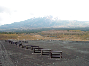 ブルメタル（鋼製砂防牛枠）